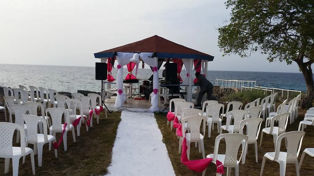 Maranatha Villa Rio Bueno Harbour